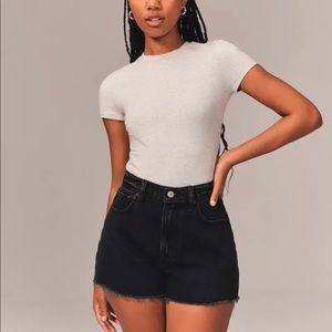 Abercrombie & Fitch The Mom High Rise Black Short Sz 26